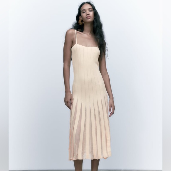 Zara Pleated Knit Dress New - Picture 6 of 7